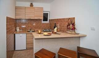 Апартаменты Apartments Samardžić Тиват Номер-студио с террасой (4 взрослых)-34