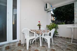 Апартаменты Apartments Samardžić Тиват Номер-студио с террасой (4 взрослых)-40